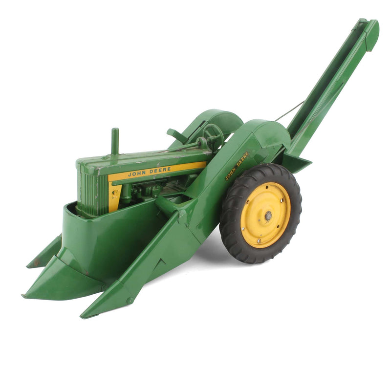 1/16 John Deere 60 Tractor and Steel Corn Picker by ESKA from the Late 1950s to Early 1960s - LOOSE