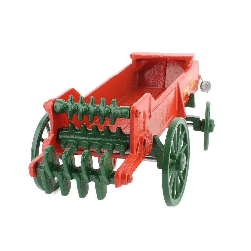 (B&D) 1/16 New Idea Manure Spreader, 85th Anniversary, 1984 by Scale Models - Damaged Item