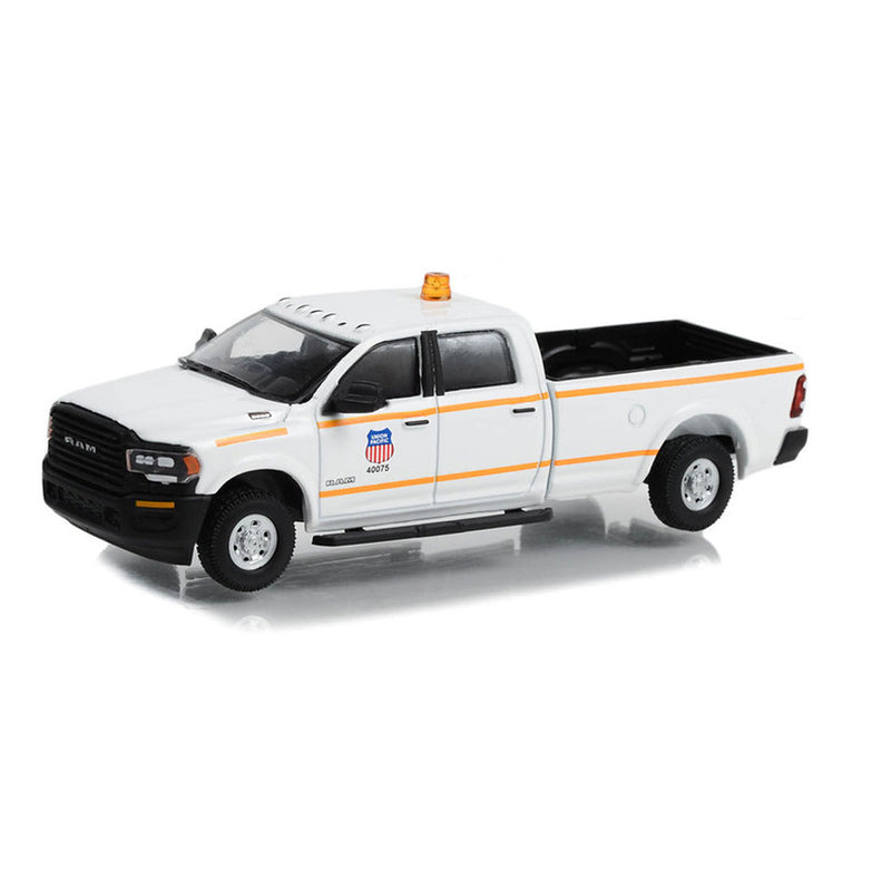 1/64 2022 Ram 2500 Union Pacific Railroad Maintenance