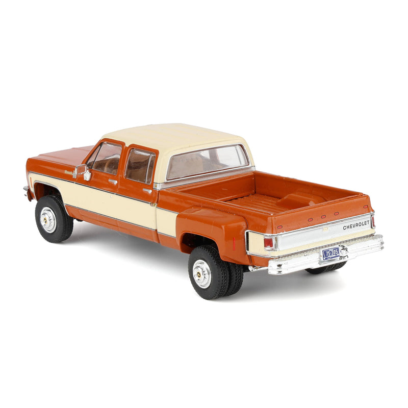 1/64 1975 Chevrolet K30 Crew Cab Dually Grecian Bronze and Santa Fe Tan Deluxe Two-Tone by IXO America