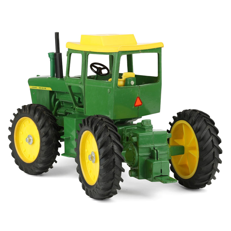 (B&D) 1/16 John Deere 7520 Double Hole 4WD - LOOSE, Used