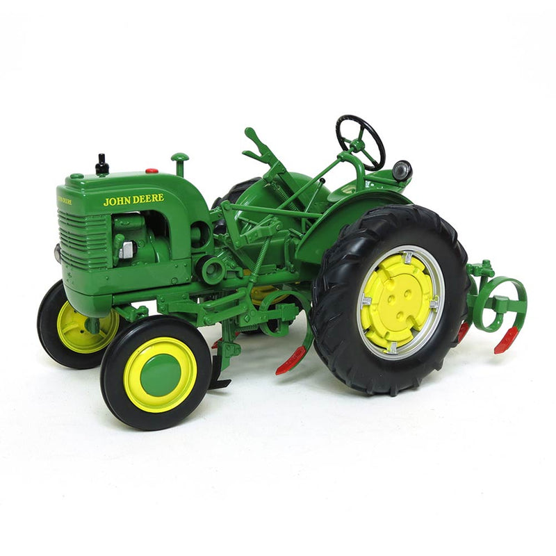 1/16 1942 John Deere Model LA tractor with Leaf Spring Cultivator by SpecCast