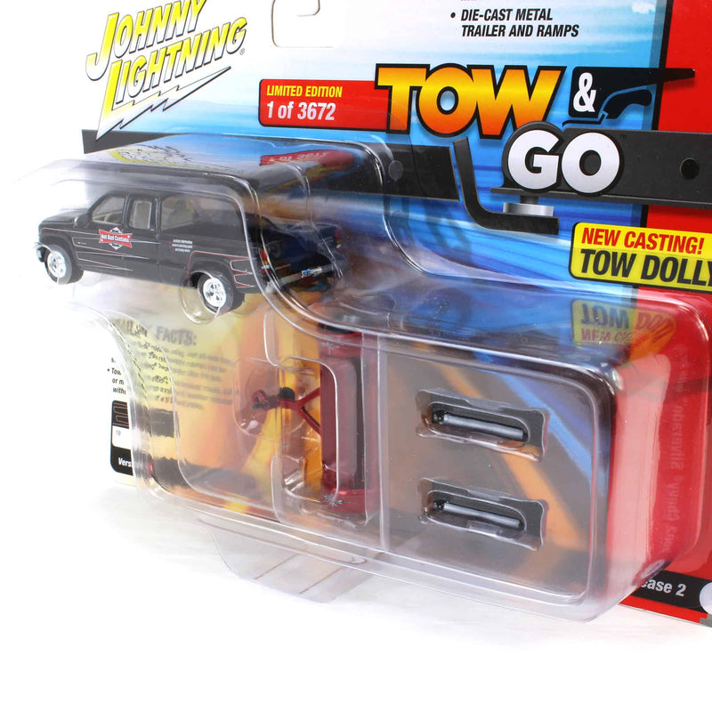 1/64 2022 Chevrolet Silverado with Tow Dolly, Hot Rod Customs, Johnny Lightning Tow & Go