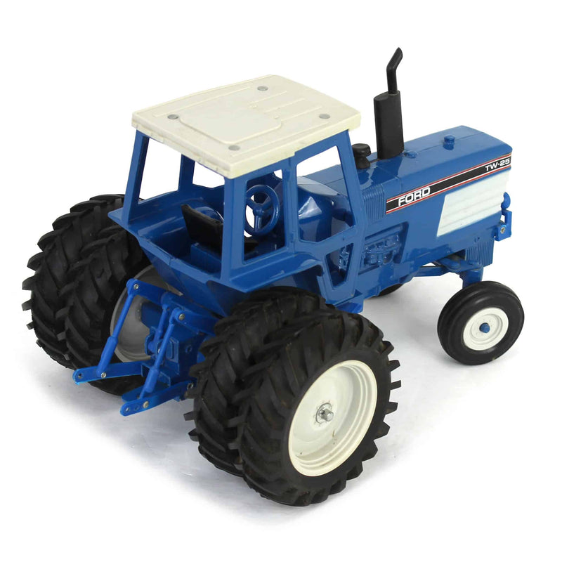 (B&D) 1/16 Ford TW-25 2WD Tractor with Duals, Made in the USA by Scale Models- Damaged Item