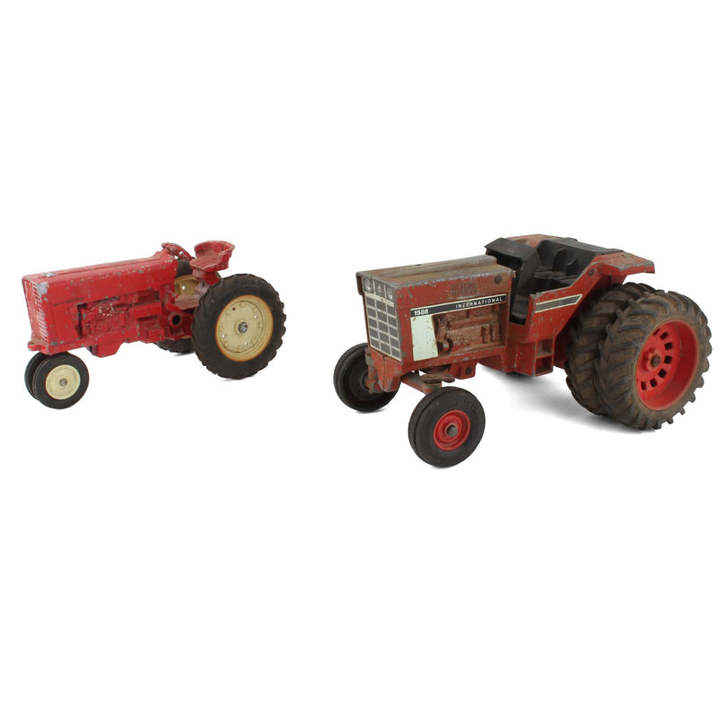 Lot of (1) 1/16 Diecast International Harvester Tractor and (1) 1/16 Diecast International Harvester 1568 Tractor with Duals by ERTL