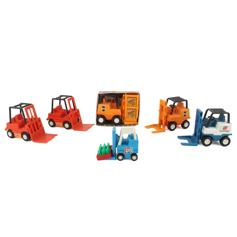Lot of (6) Sitdown Forklifts and (3) Loads