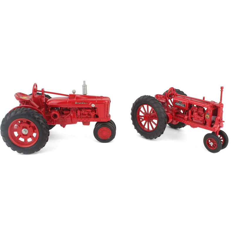 Lot of (2) 1/16 Farmall Tractors on Rubber Tires, Future Farmers of America Editions