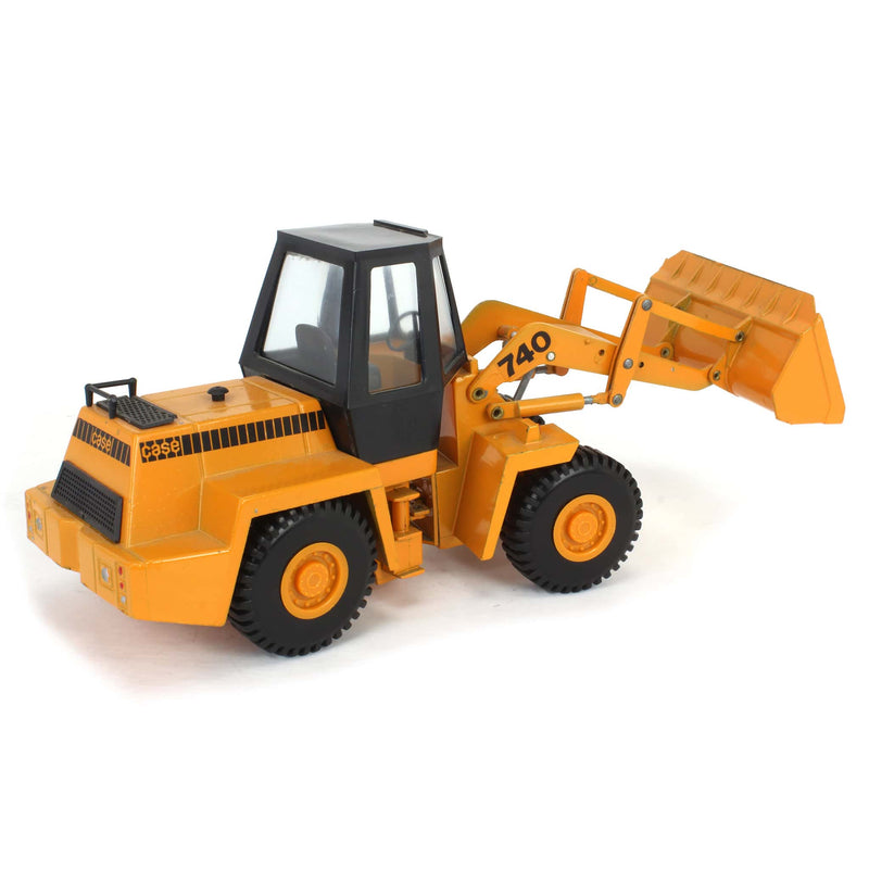 (B&D) 1/35 Case 740 Wheel Loader by Nacoral - Damaged Item, No Box