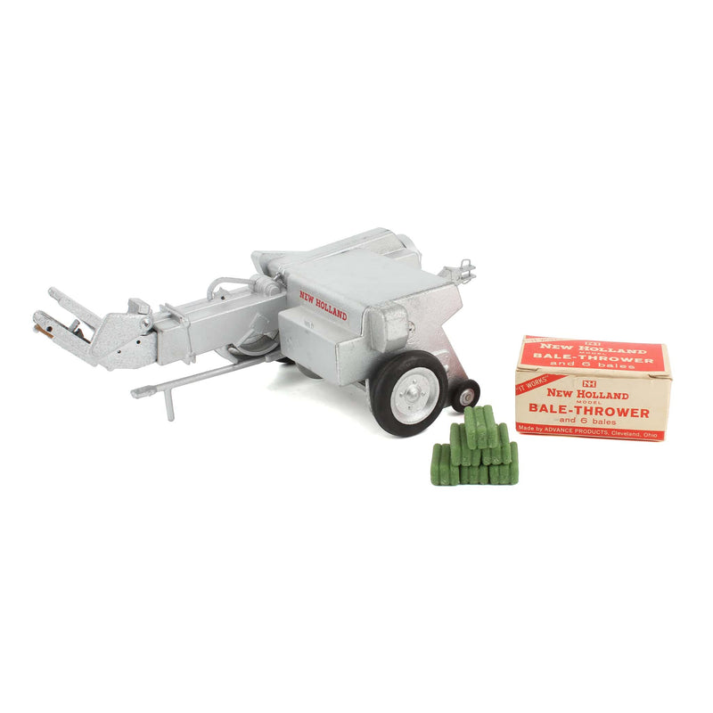 1/16 (Approx.) Silver New Holland 268 Hayliner Baler with Bale Thrower & 6 Bales, 25th Anniversary - No Manufacturer Box