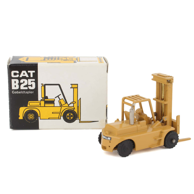 1/87 Caterpillar Cat B25 Lift Truck  by NZG