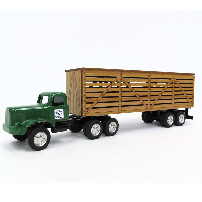 1/64 Winross Cab w/ Vintage Style Wooden Livestock Trailer, 2011 PA Farm Show Truck