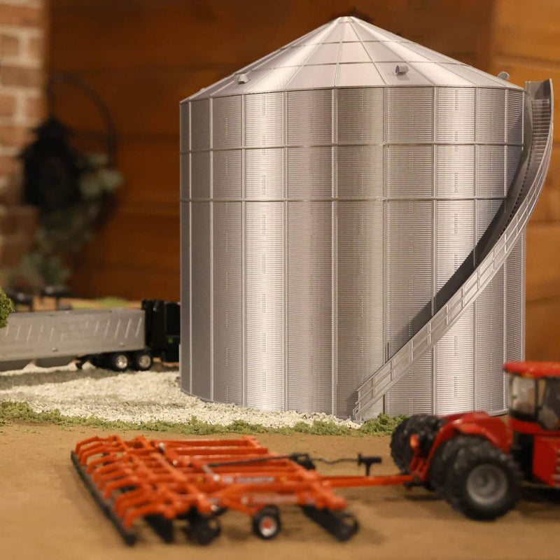 1/64 40-50K Bushel Grain Bin with Stairs & Centrifugal Fan, 3D Printed