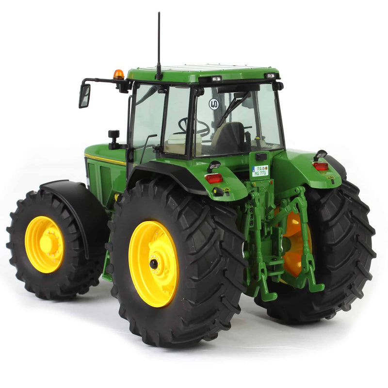 1/32 John Deere 7700 4WD Tractor