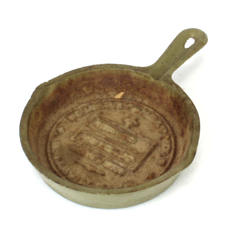 (B&D) 4.25 inch Sperry New Holland Commemorative Skillet - Damaged Item