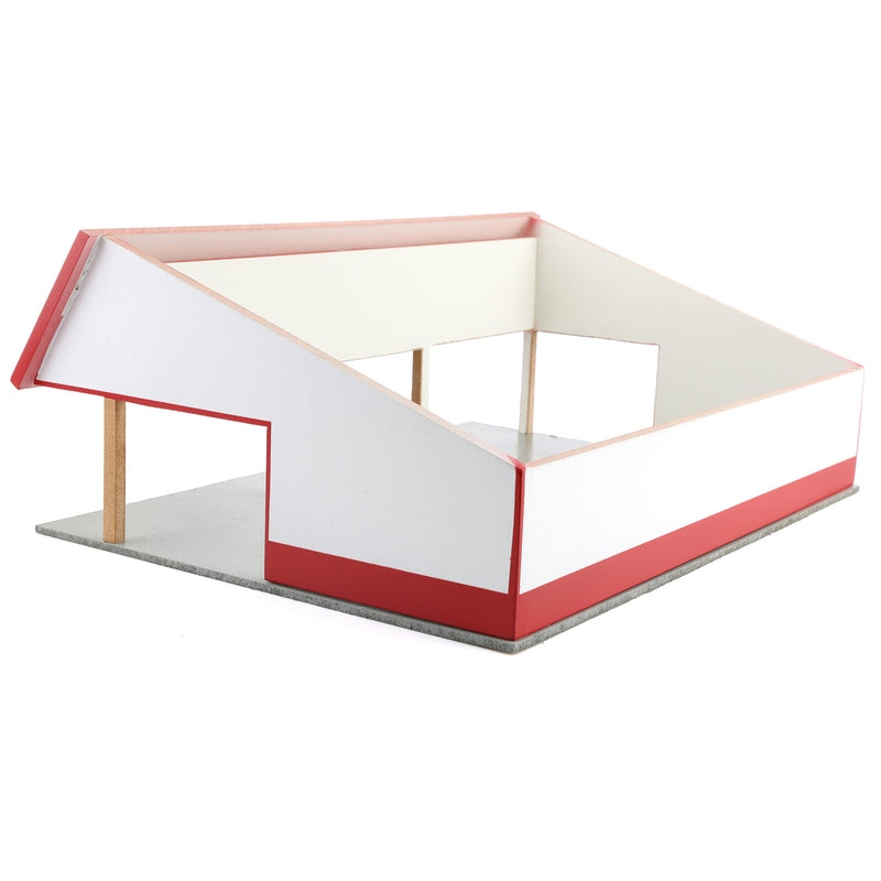 1/64 White & Red 64ft x 48ft Wooden Cattle Shed with Removeable Roof
