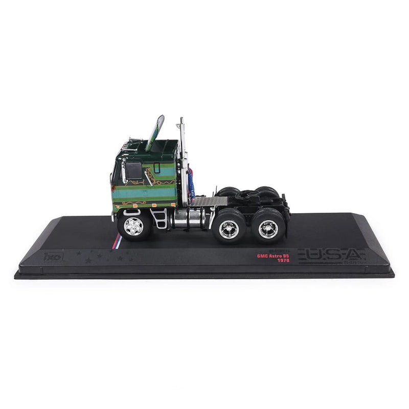 1/64 GMC Astro 95 Green by IXO America
