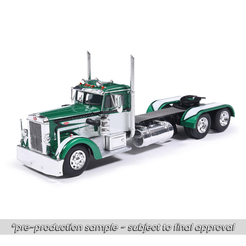 1/64 1952 Peterbilt 350 Green by IXO America