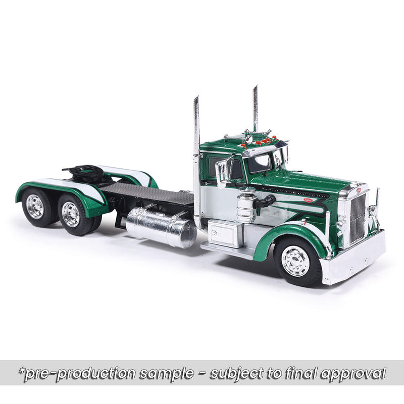 1/64 1952 Peterbilt 350 Green by IXO America