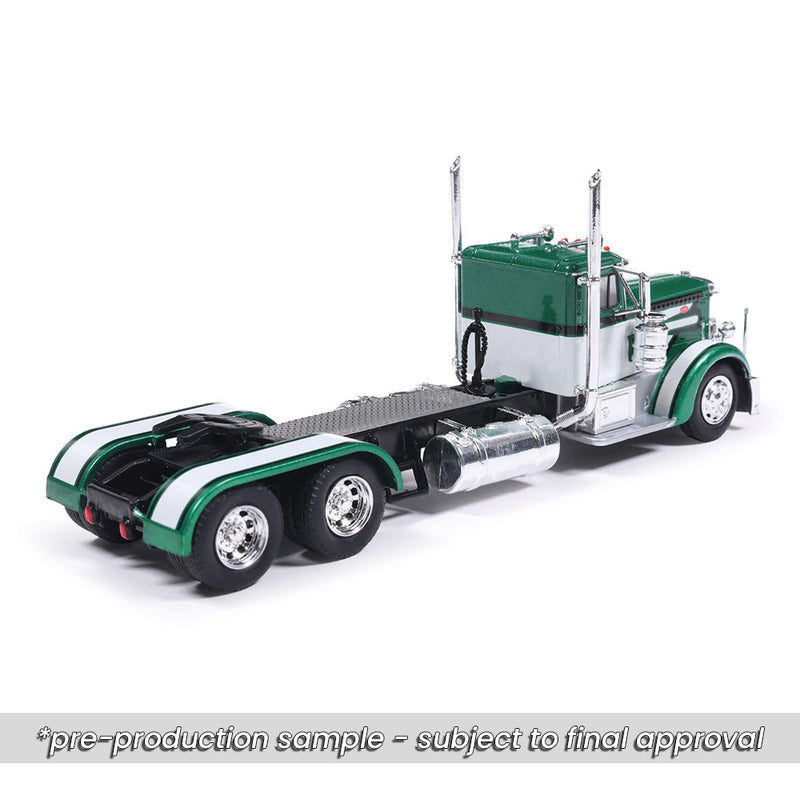 1/64 1952 Peterbilt 350 Green by IXO America