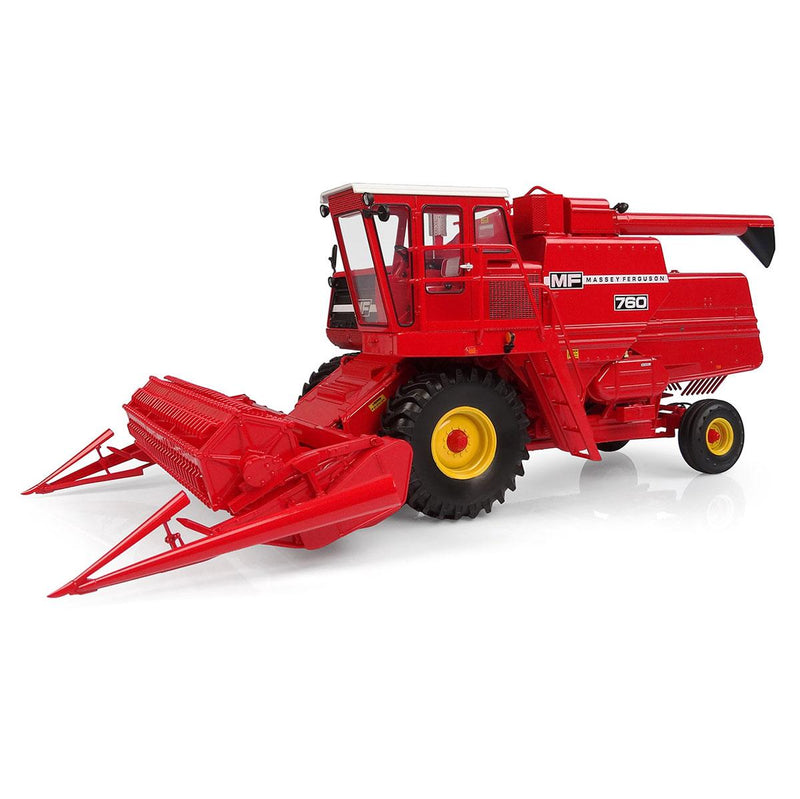 (B&D) 1/32 Massey Ferguson 760 Combine with Grain Head - Damaged Box