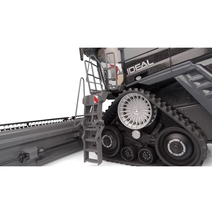 1/32 Fendt Ideal 10T Combine with Grain Head by Universal Hobbies