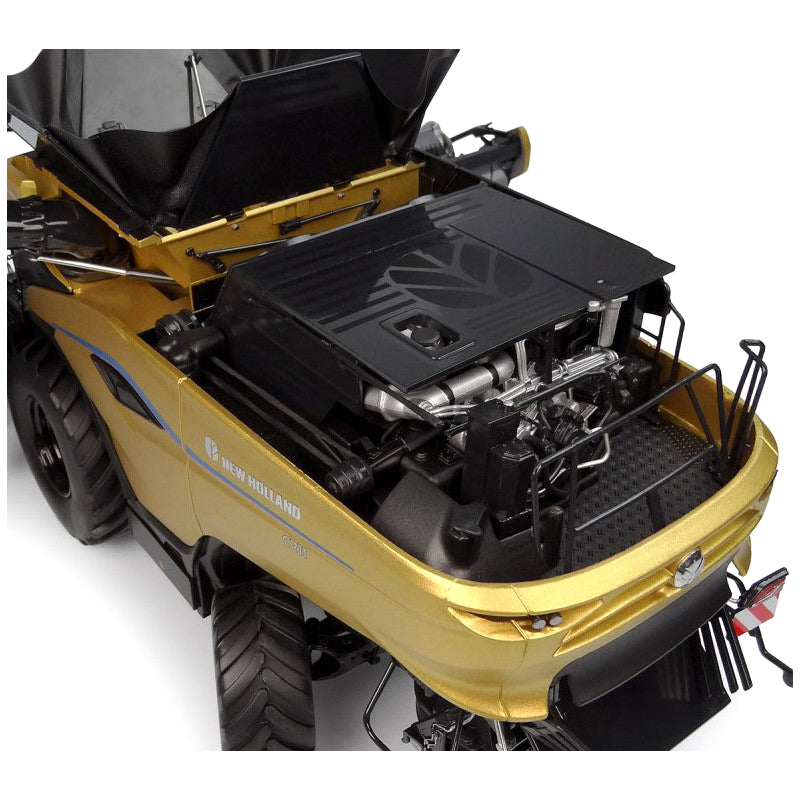 1/32 New Holland CR11 Combine by Universal Hobbies, Gold AGRITECHNICA Show Edition