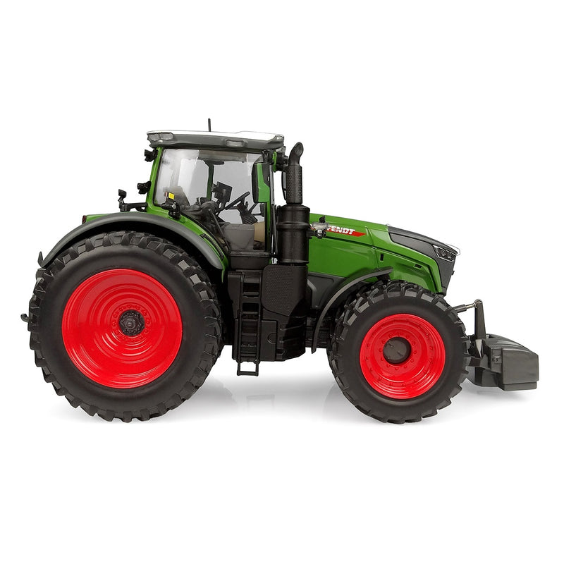 1/32 Fendt 1052 Vario US Version Tractor with Row Crop Duals & Narrow Fenders by Universal Hobbies