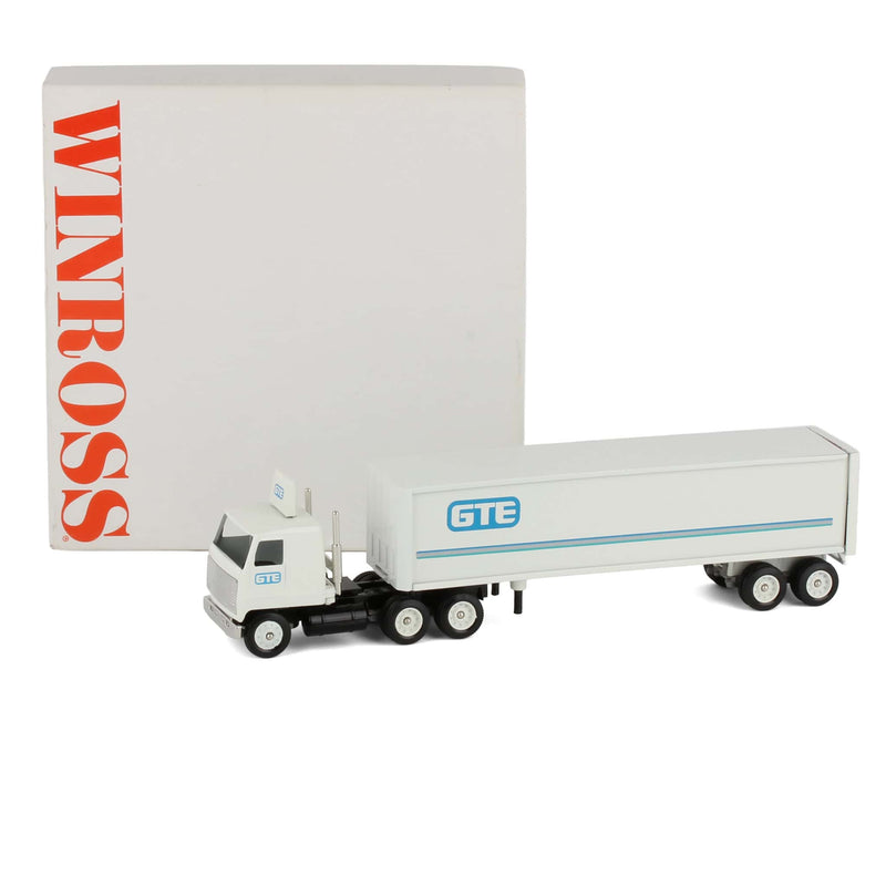 1/64 GTE Semi Truck & Box Trailer by Winross
