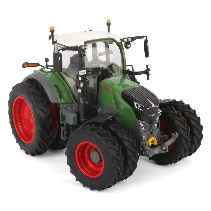 1/32 Fendt 726 Vario Tractor with Front and Rear Duals by Wiking
