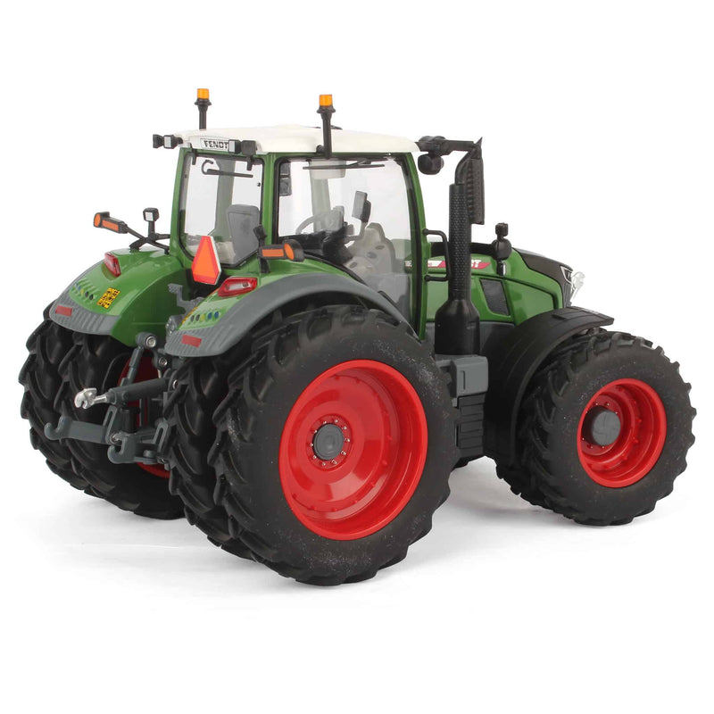 1/32 Fendt 726 Vario Tractor with Front and Rear Duals by Wiking