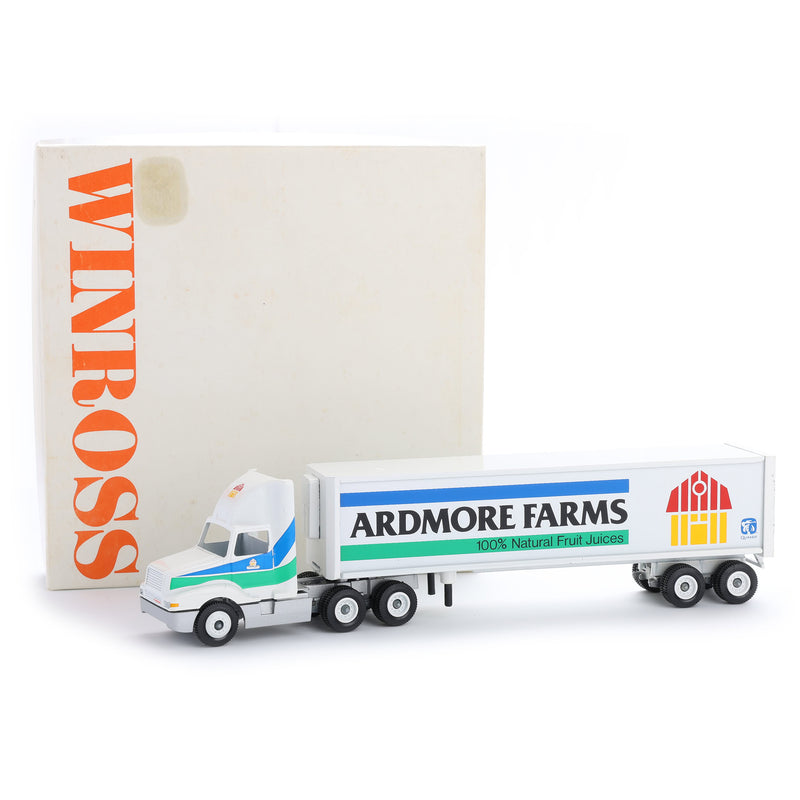 1/64 Winross Truck, Ardmore Farms