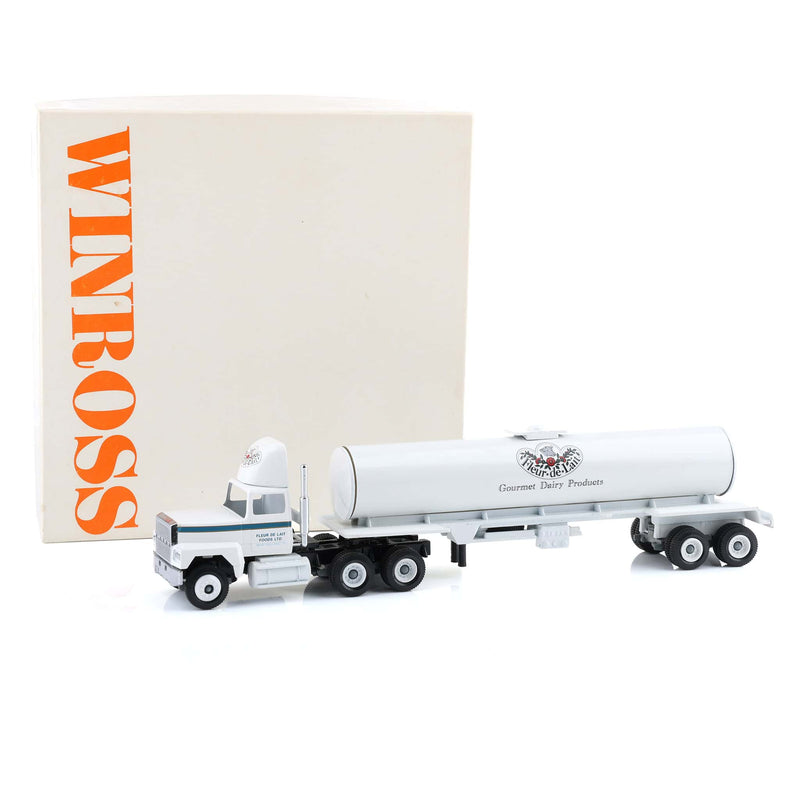 1/64 Winross Truck, Fleur De Lait Foods LTL New Holland PA