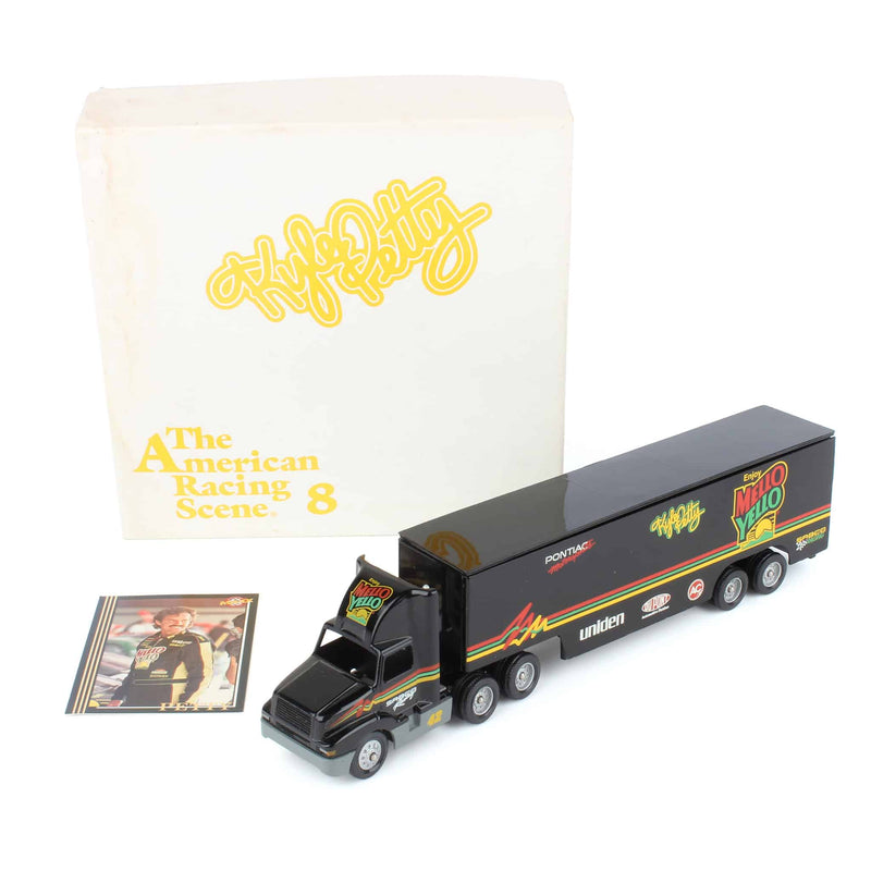 1/64 Truck by Winross, Kyle Petty Mellow Yellow Racing Team