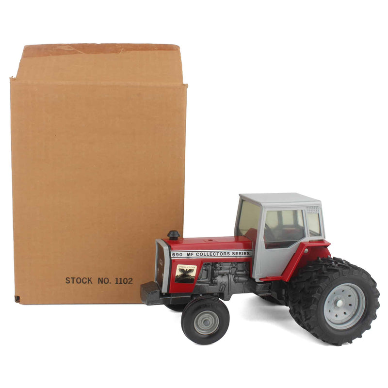 1/20 Massey Ferguson 690 Cab with Duals by ERTL, Phoenix 93 A New Way M.F. Collector's Series Edition