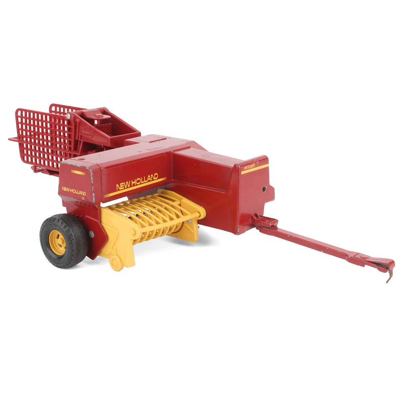 (B&D) 1/16 New Holland Square Baler by ERTL - Damaged Item, LOOSE