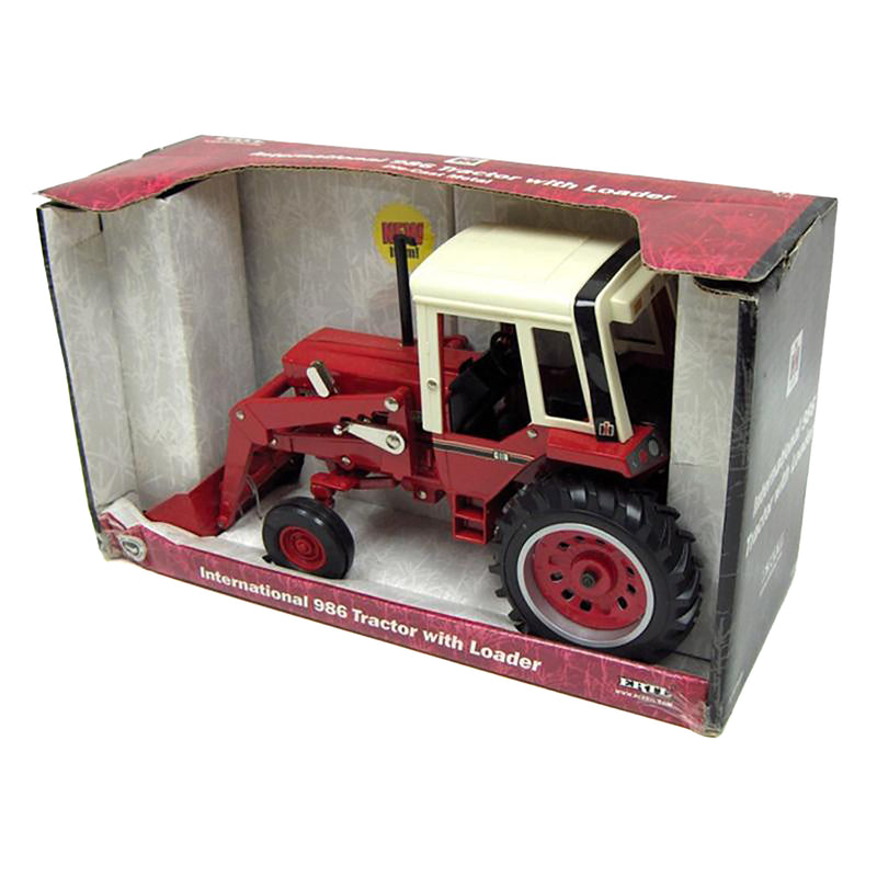 1/16 International 986 Tractor with Loader by ERTL