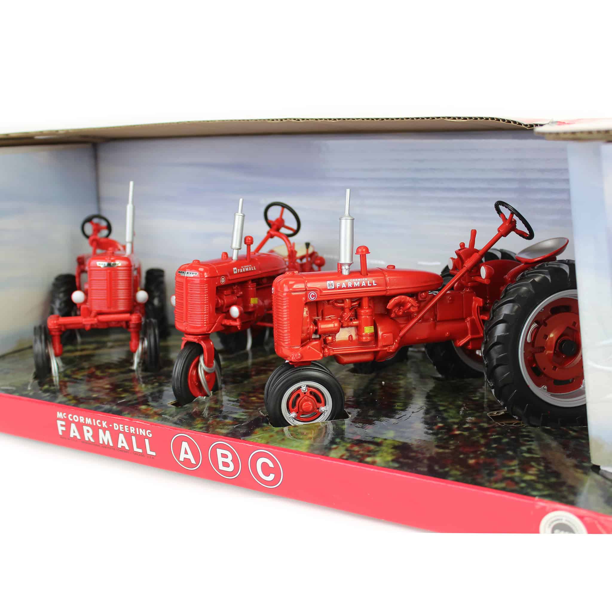 ミニカー　アメリカントラクター　McCORMICK FARMALL 1/16 McCormick Deering Farmall Models A, B & C Tractor Set by ERTL