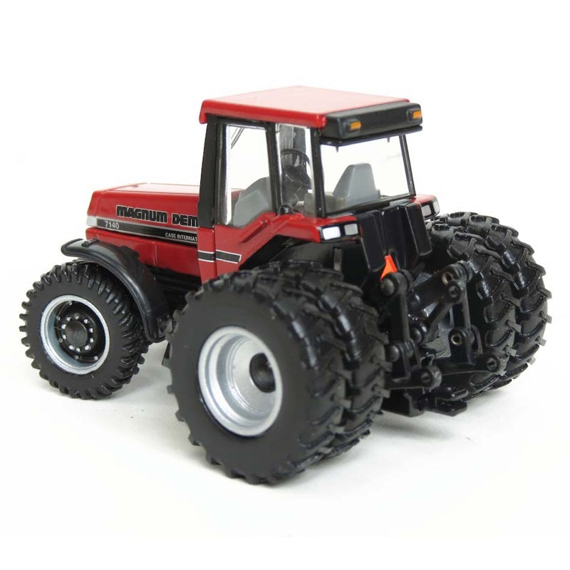 Chase Unit ~ 1/64 Case IH 7140 Magnum Tractor- ERTL Authentics Series #4, DEMO Version