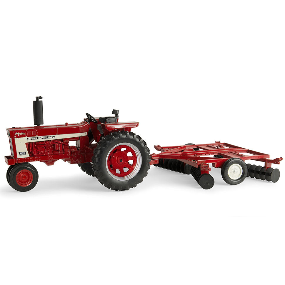 1/16 International Harvester 666 Tractor with Disc Harrow by ERTL