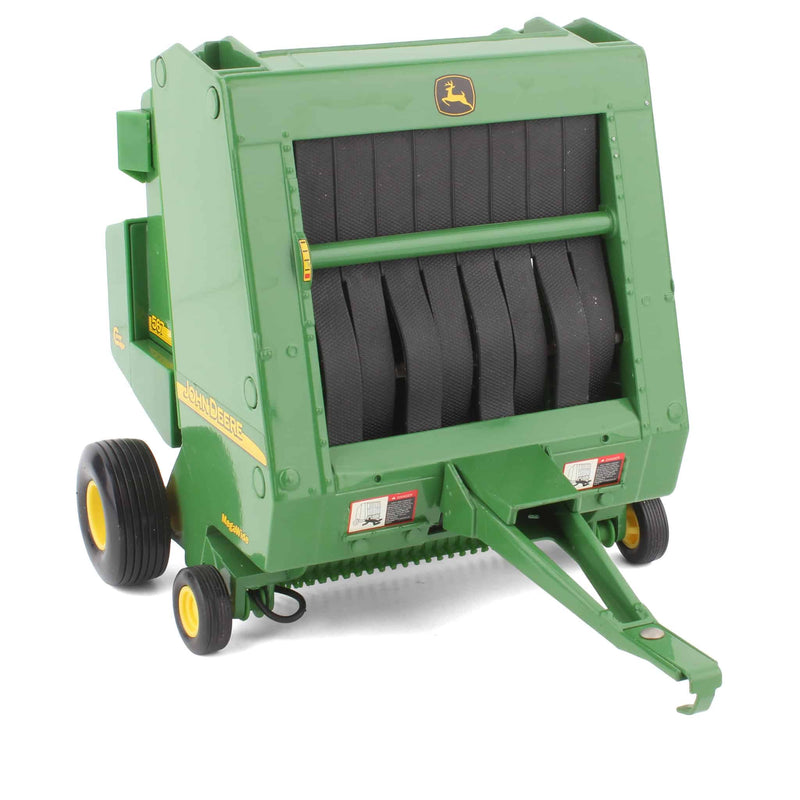 1/16 John Deere 567 Round Baler with Bale by ERTL -LOOSE
