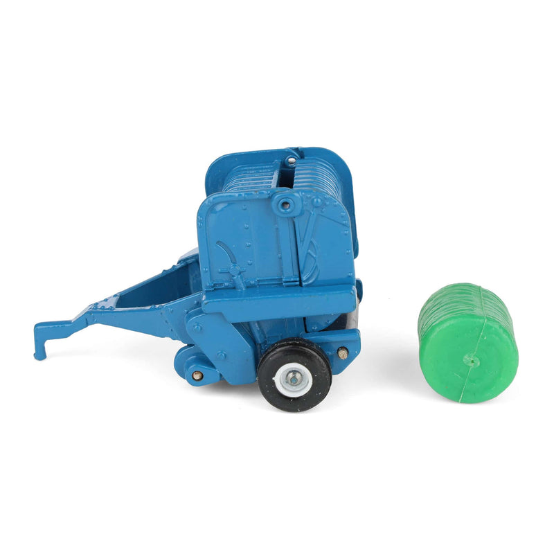 1/64 Ford Round Baler with Bale by ERTL