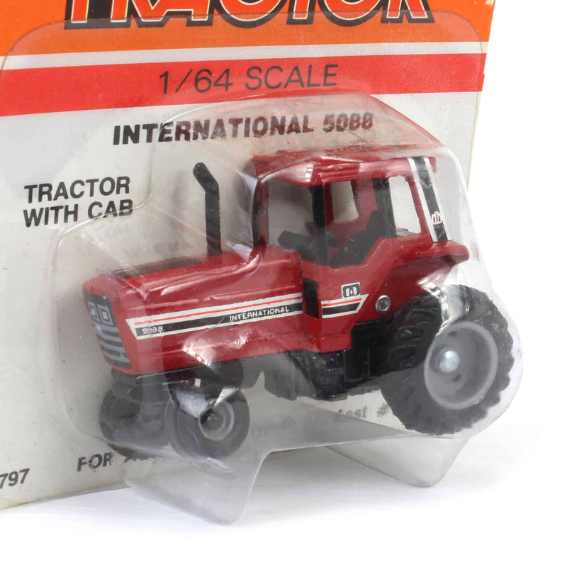 1/64 International 5088 Tractor with Gray Rims by ERTL