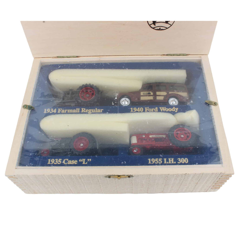 1/43 JI Case 1989 Limited Edition 4-Piece Truck & Tractor Set in Wooden Box by ERTL