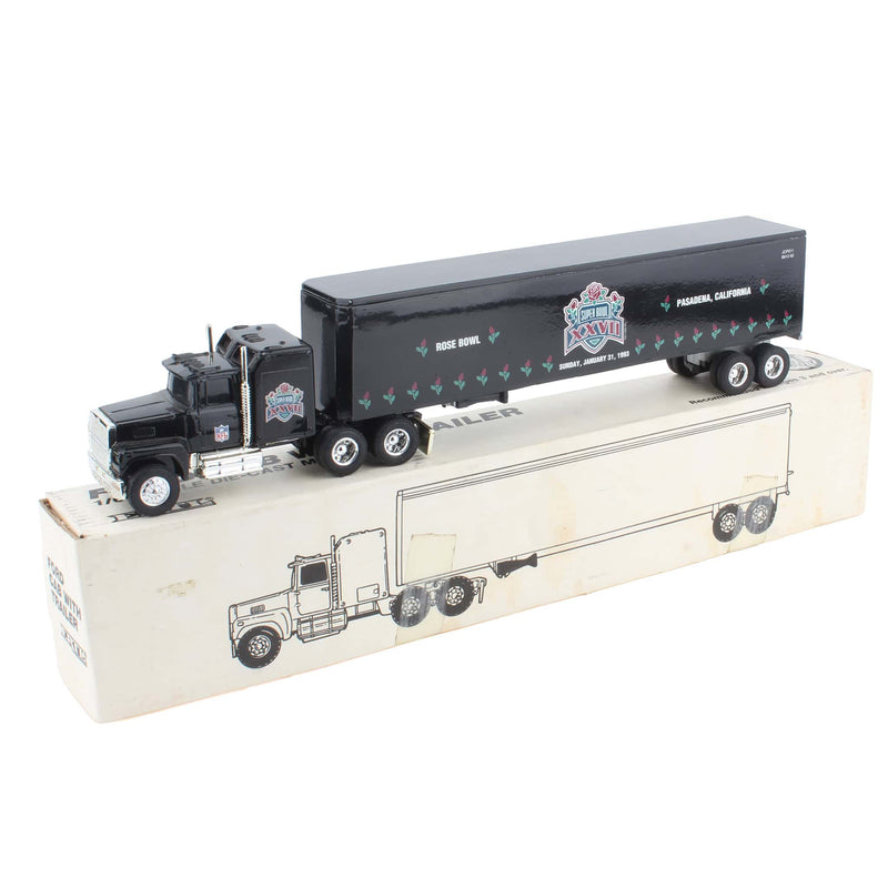 1/64 Ford LTL-9000 with Sleeper Semi Truck & 1992 Dallas Cowboys Super Bowl Box Trailer by ERTL