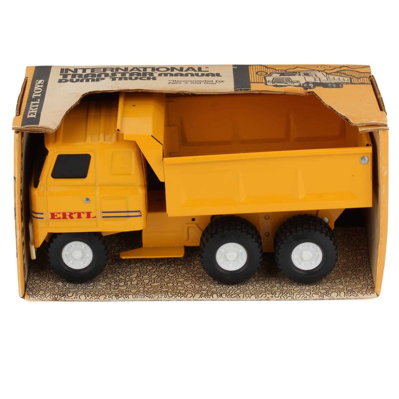 (B&D) International Transtar Manual Dump Truck by ERTL - Damaged Item
