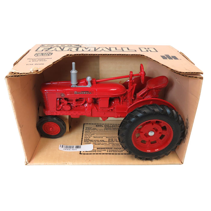 1/16 IH Farmall H Narrow Front Tractor by ERTL
