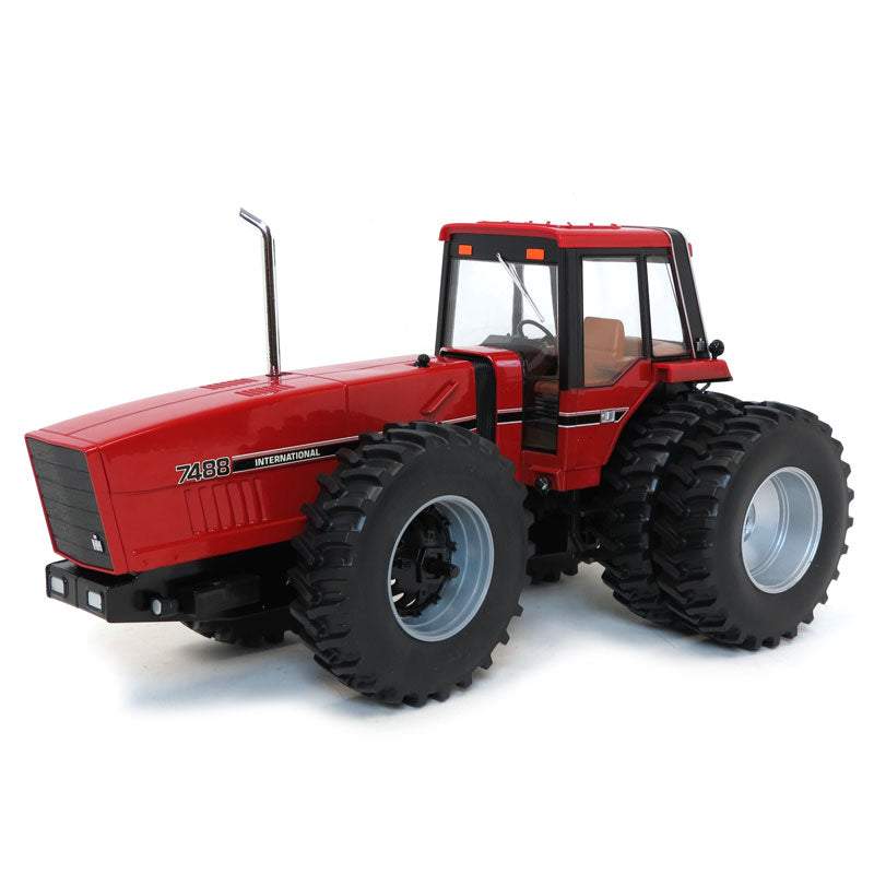 (B&D) 1/16 International Harvester 7488 2+2 Tractor with Rear Duals, ERTL Prestige Series - Damaged Box