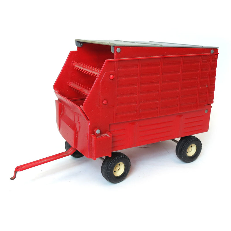 (B&D) 1/16 Red Steel & Plastic Forage Wagon - Loose, No Box