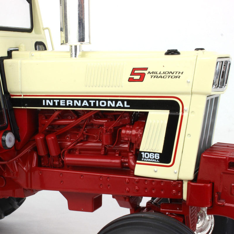 (B&D) 1/16 International Harvester 1066 5 Millionth Tractor, 50th Anniversary, ERTL Precision - Damaged Item