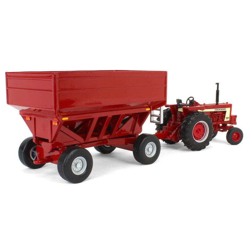 1/32 Farmall 806 Tractor with Gravity Wagon by ERTL